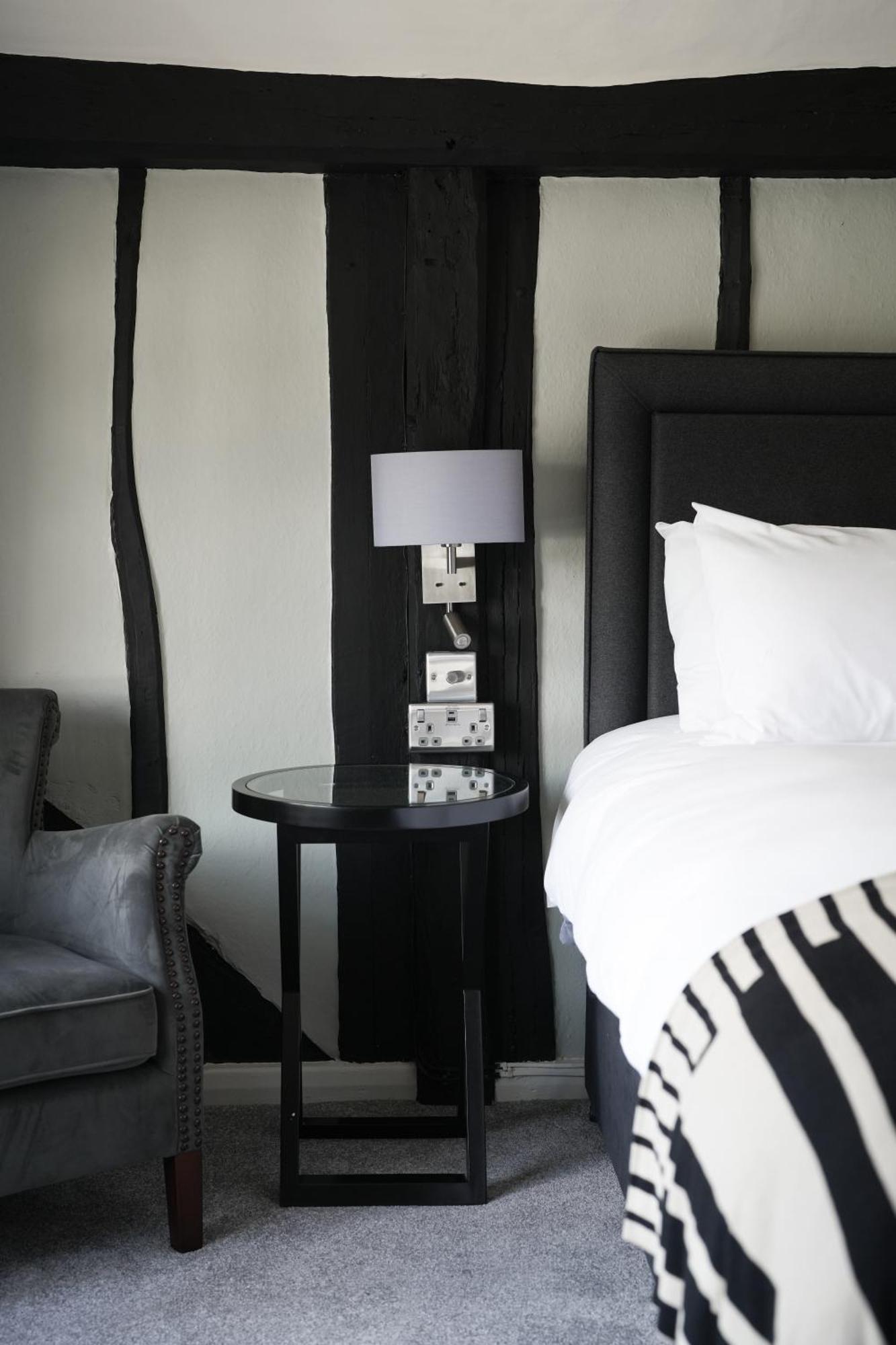 The Windmill Hotel Мейдстън Екстериор снимка